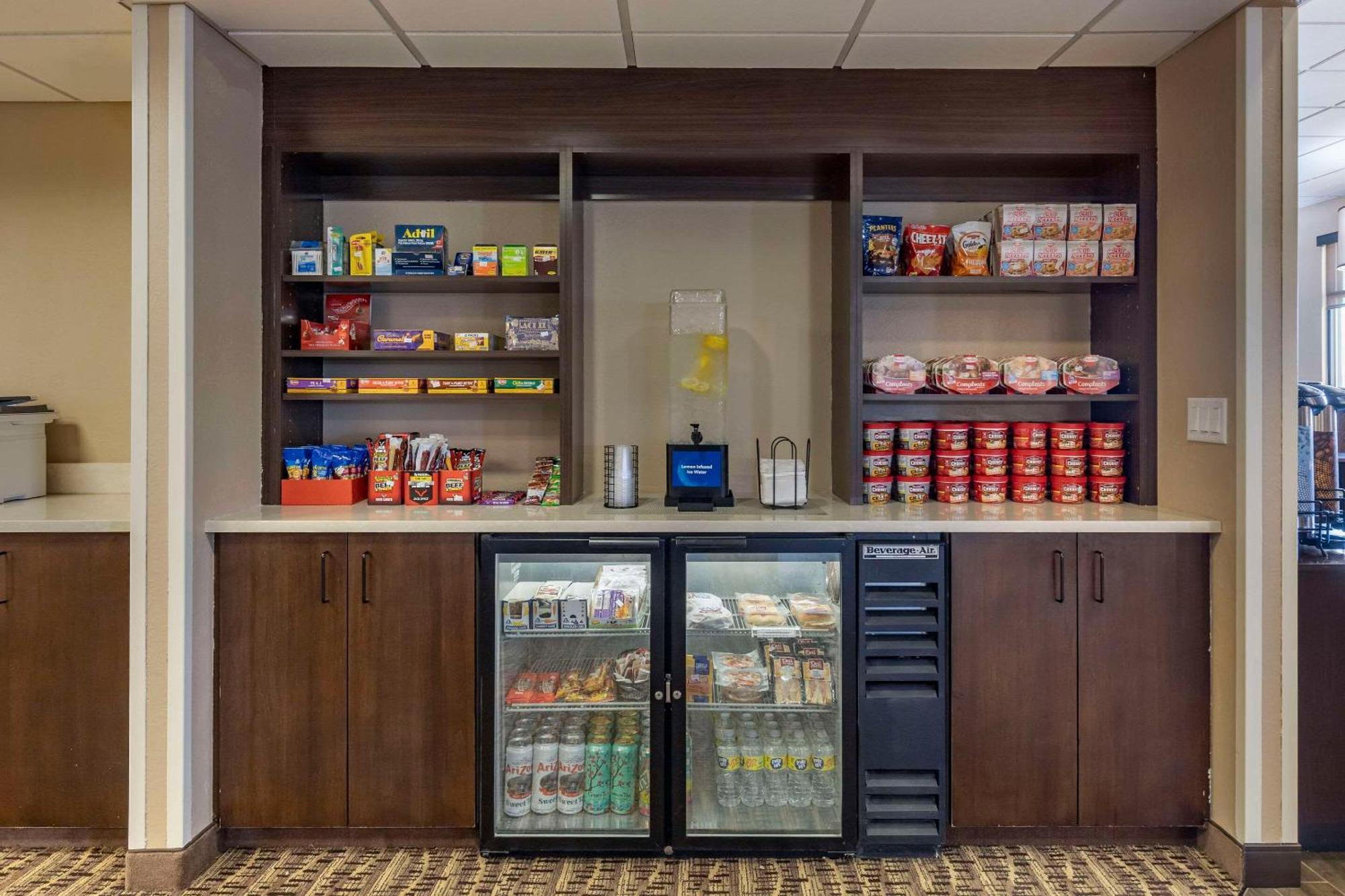 Comfort & Gateway To Glacier National Park Hotel 2*