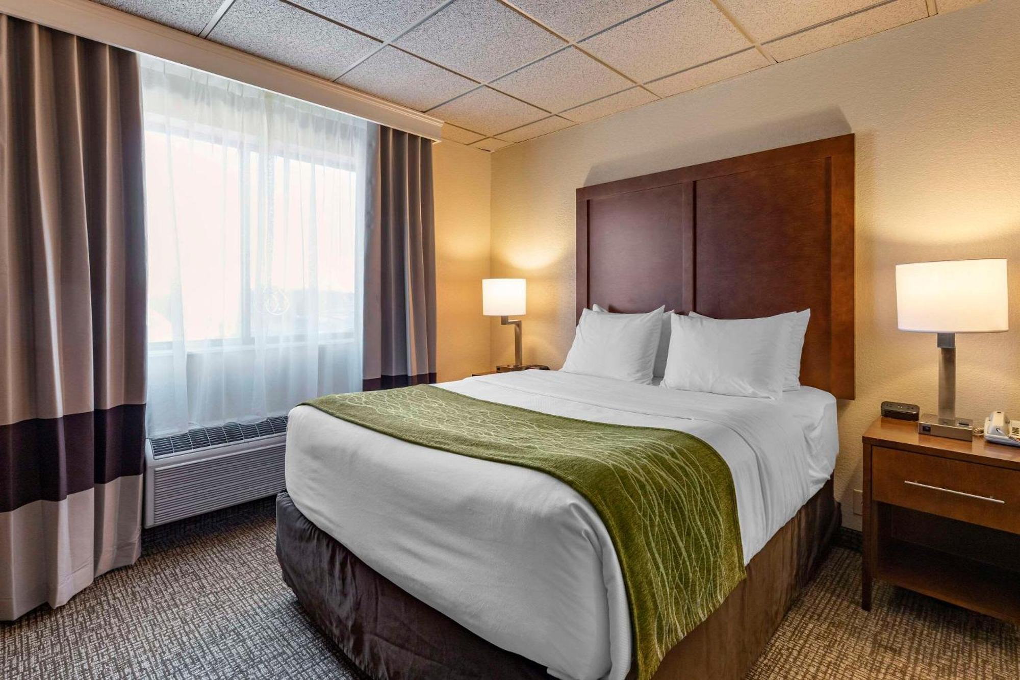 Comfort & Gateway To Glacier National Park Hotel Shelby